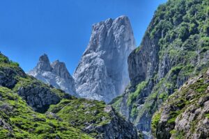 El parque nacional de los picos de europa: aventura y naturaleza