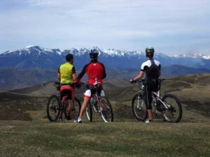 Cantabria sobre ruedas rutas en bicicleta para grupos