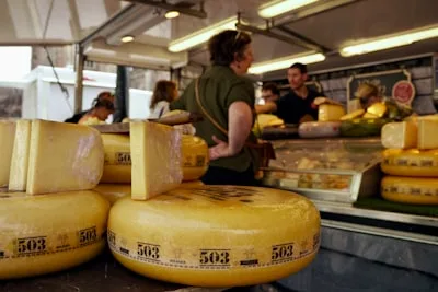 Queso artesanal de Cantabria madurado en cueva